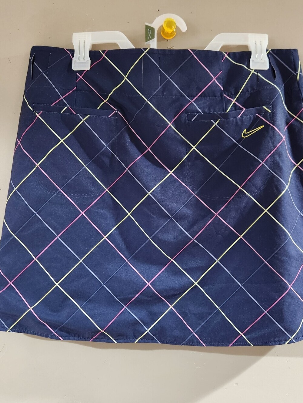 Nike Golf Dri Fit Reversible Skirt Navy Blue Plaid Snap Closure no tag